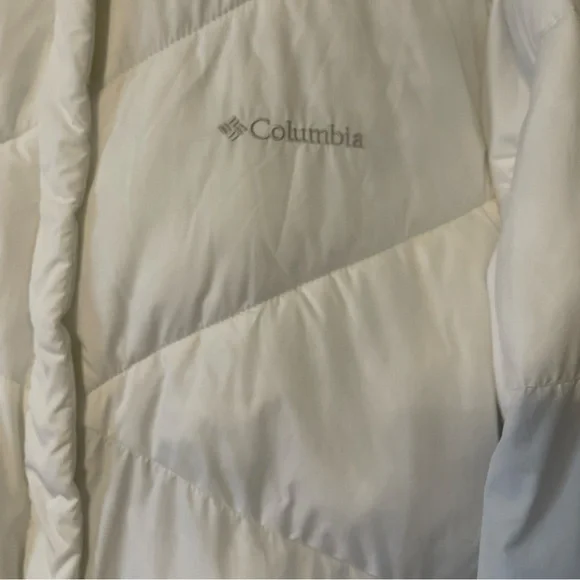 Columbia Women's Sportswear Co Quilted Jacket with Fur Trim Hood XL White - Picture 3 of 16